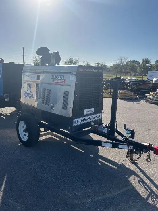 2019 Lincoln Electric VANTAGE 549 Welder