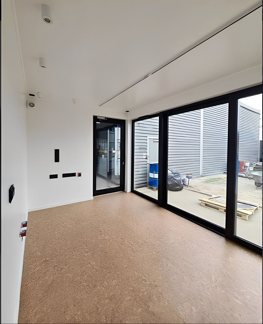 20ft x 12ft Ready-to-Use Home/Office Container