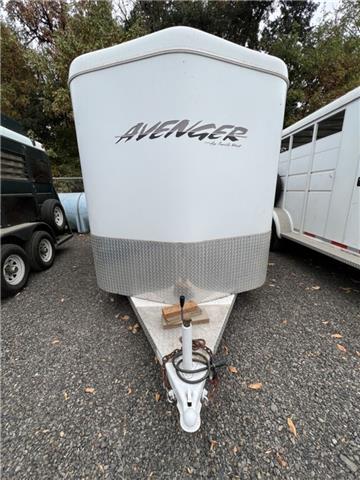 2005 Trails West  Horse Trailers Adventure 2 H Bumper Pull