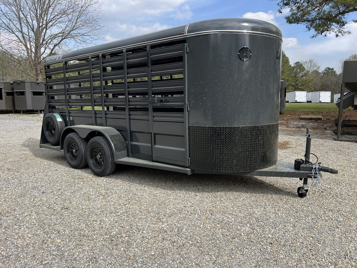 Circle W 6’x16′ Bumper Pull Livestock Trailer