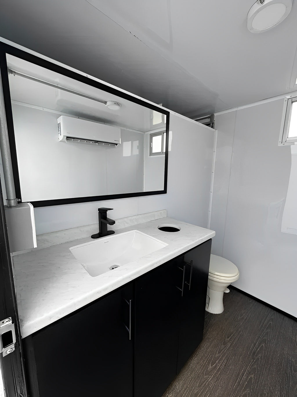 Upscale 2 Station Portable Restroom Trailer 7′ x 14′