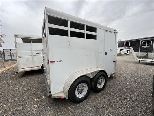 2005 Trails West  Horse Trailers Adventure 2 H Bumper Pull
