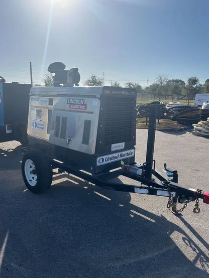2019 Lincoln Electric VANTAGE 549 Welder