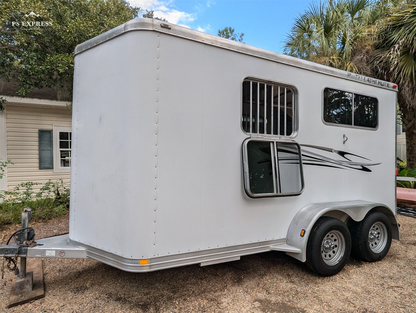 2004 Featherlite Trailers #9407 Spotless! extra tall extra wide all